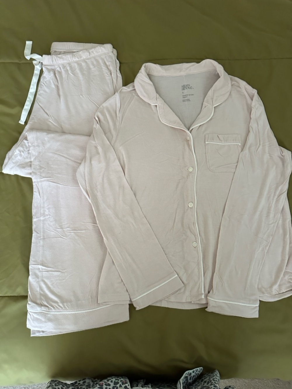 Stars Above, Notched Collar Pale Pink Button-Front Pajama Set Small